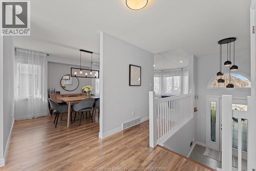 430 Woodridge Drive, Tecumseh, Ontario  N8N 4V5 - Photo 7 - 26008726