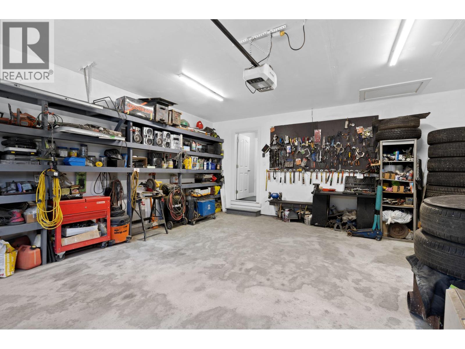 690 Muir Road, Kelowna, British Columbia  V1Z 3W2 - Photo 25 - 10379973