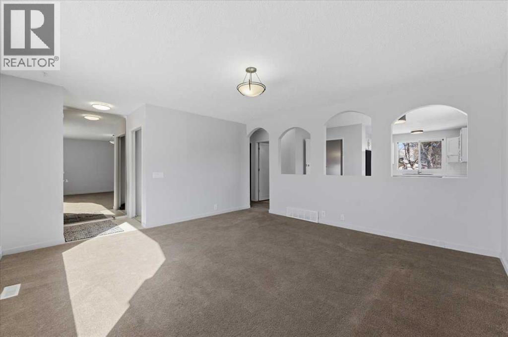 716 Whitemont Drive Ne, Calgary, Alberta  T1Y 2Z8 - Photo 3 - A2298581