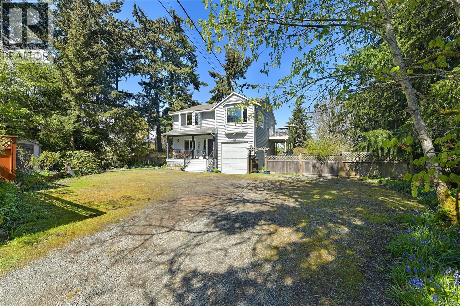 176 Island Hwy, View Royal, British Columbia