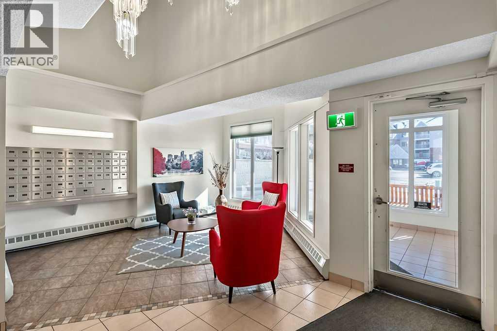 3212 Hawksbrow Point Nw, Calgary, Alberta  T3G 4C9 - Photo 4 - A2300428