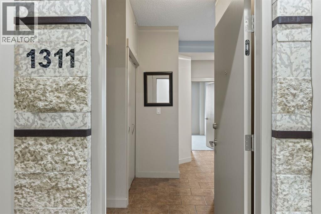 1311, 8710 Horton Road Sw, Calgary, Alberta  T2V 0P7 - Photo 2 - A2301627