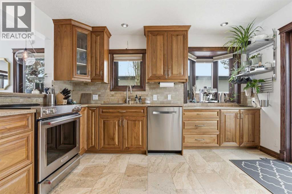 1907 Kelwood Drive Sw, Calgary, Alberta  T3E 3Z4 - Photo 13 - A2302714