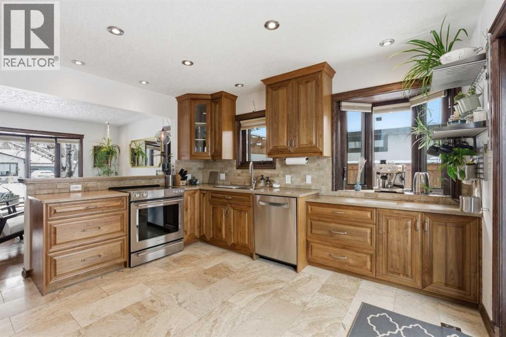 1907 Kelwood Drive Sw, Calgary, Alberta  T3E 3Z4 - Photo 11 - A2302714