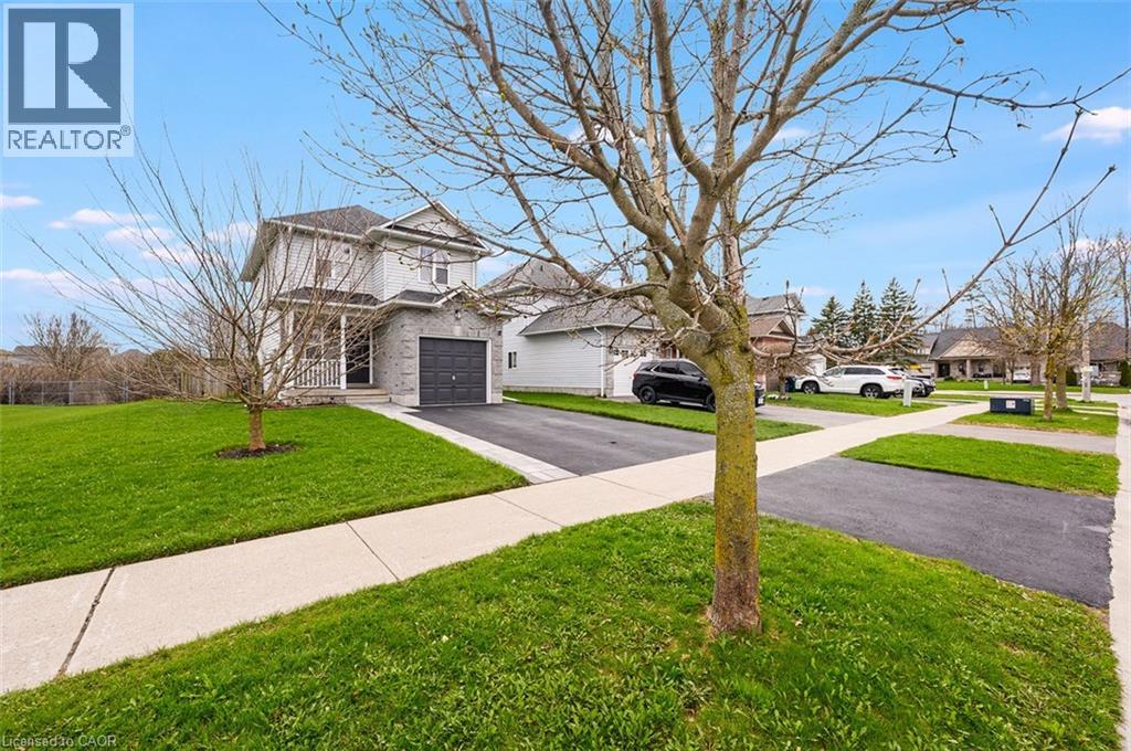 255 Hilltop Drive, Ayr, Ontario  N0B 1E0 - Photo 2 - 40822783