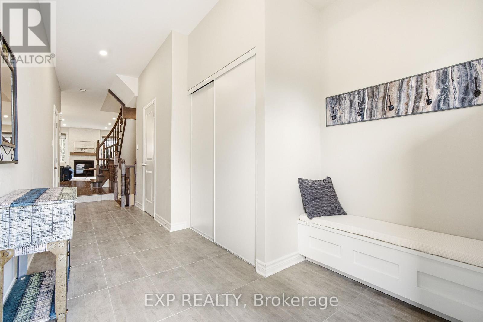 528 Fawn Valley Private, Ottawa, Ontario  K1T 0W5 - Photo 2 - X13025008