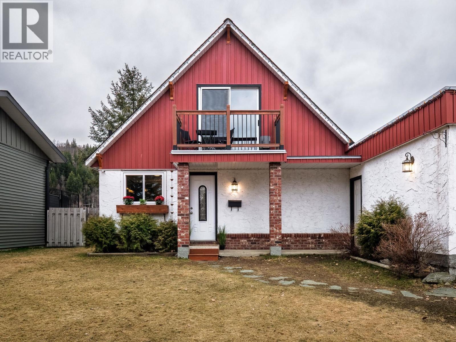 2293 Tapping Street, Prince George, British Columbia  V2N 3B5 - Photo 2 - R3113933