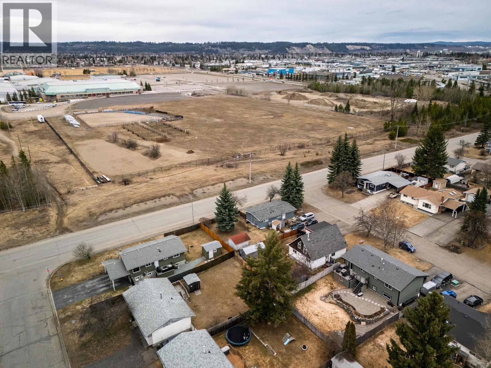 2293 Tapping Street, Prince George, British Columbia  V2N 3B5 - Photo 30 - R3113933