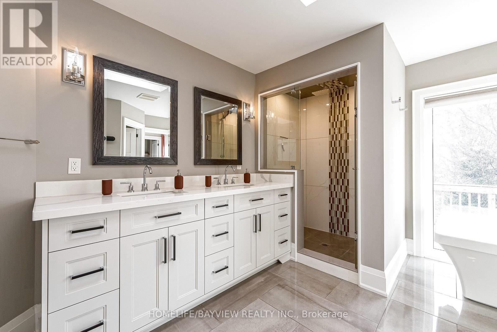 25 Whispering Pine Trail, Aurora, Ontario  L4G 5C7 - Photo 27 - N13019206