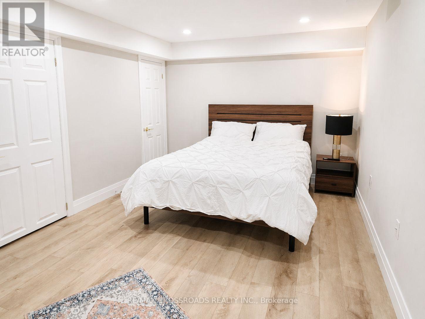 50 Widdifield Avenue, Newmarket, Ontario  L3X 1Z4 - Photo 20 - N13024710