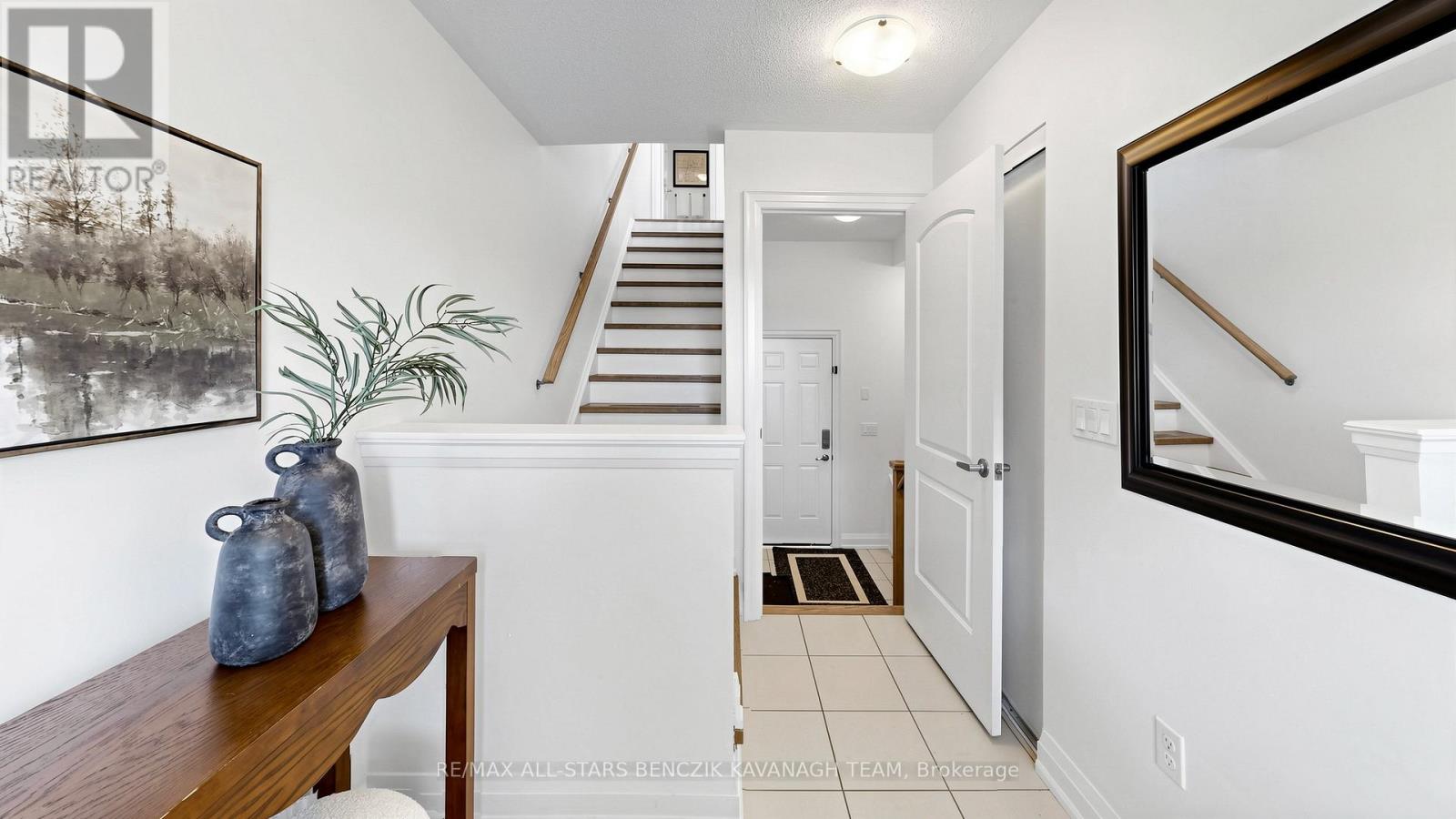 22 Baker Hill Boulevard, Whitchurch-Stouffville, Ontario  L4A 1Y6 - Photo 3 - N13024408