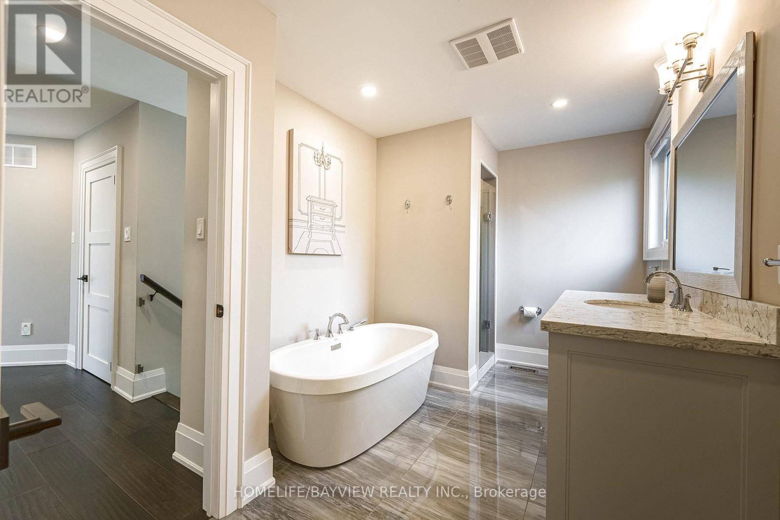 25 Whispering Pine Trail, Aurora, Ontario  L4G 5C7 - Photo 29 - N13019206