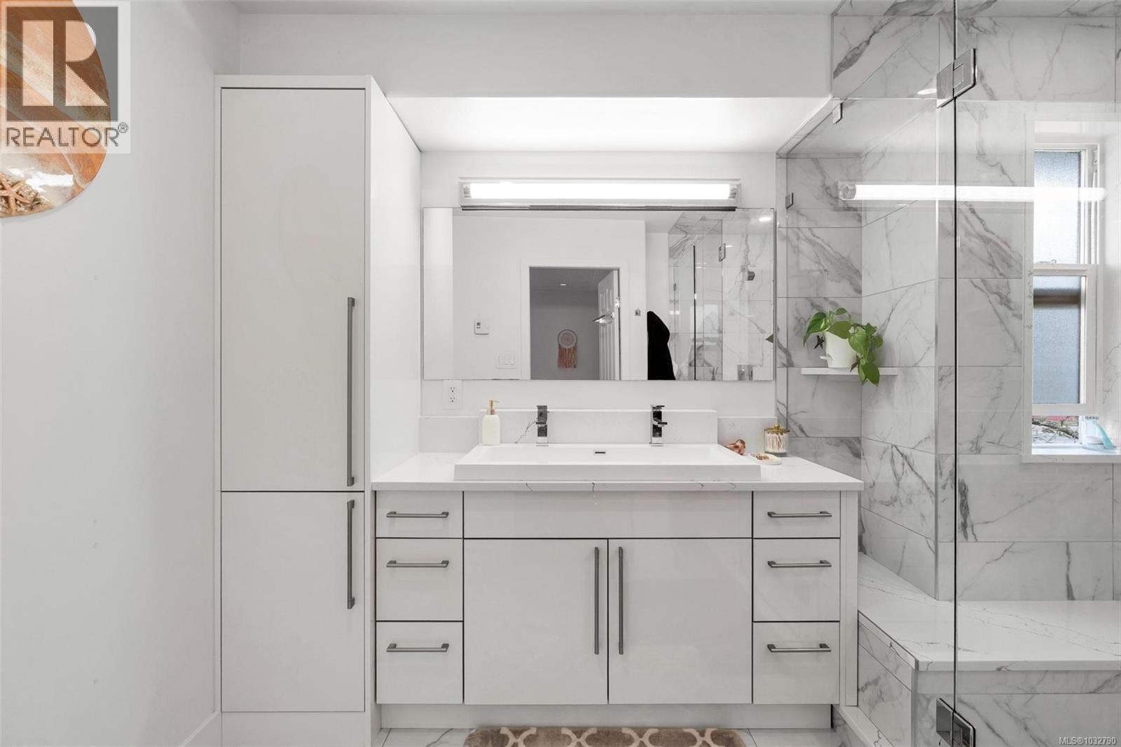 3859 Epsom Dr, Saanich, British Columbia  V8P 3S8 - Photo 23 - 1032790