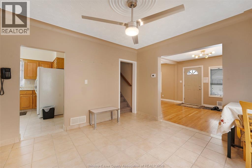 907 Gladstone Avenue Unit# Main, Windsor, Ontario  N9A 2R5 - Photo 9 - 26008701