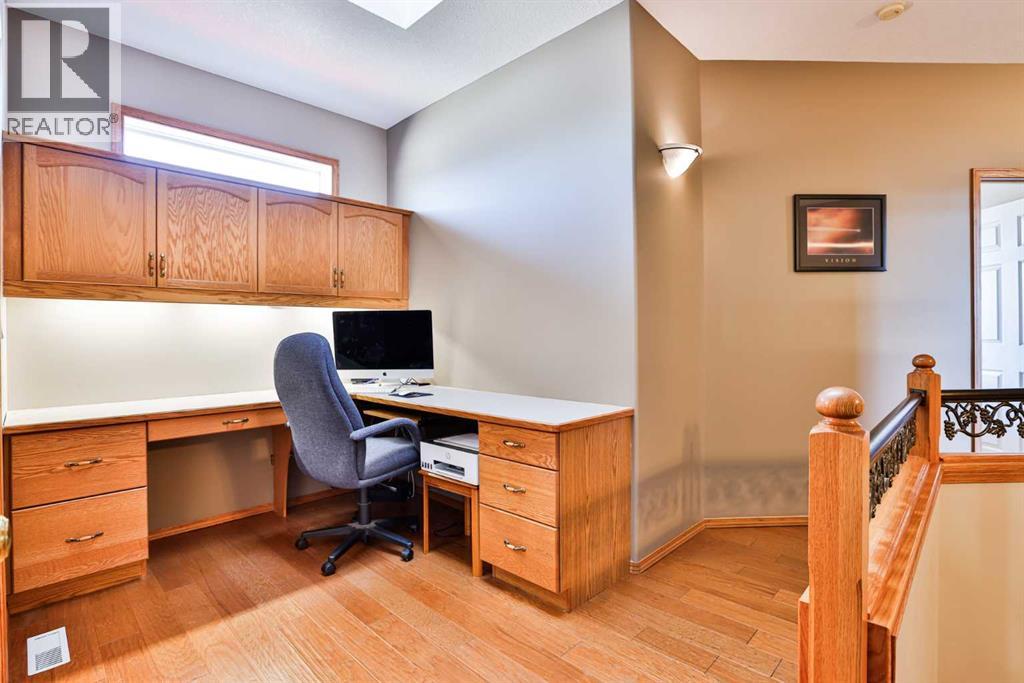 9 Fairmont Bay S, Lethbridge, Alberta  T1K 7J4 - Photo 13 - A2300555