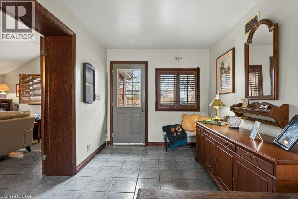 57 Park Avenue E, Burlington, Ontario  L7T 1Y2 - Photo 17 - 40819035