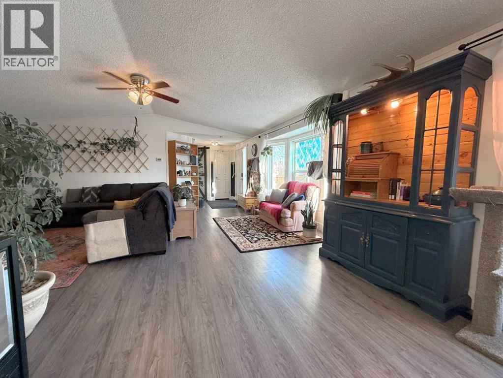 5006 51 Street, Colinton, Alberta  T0G 0R0 - Photo 8 - A2303045