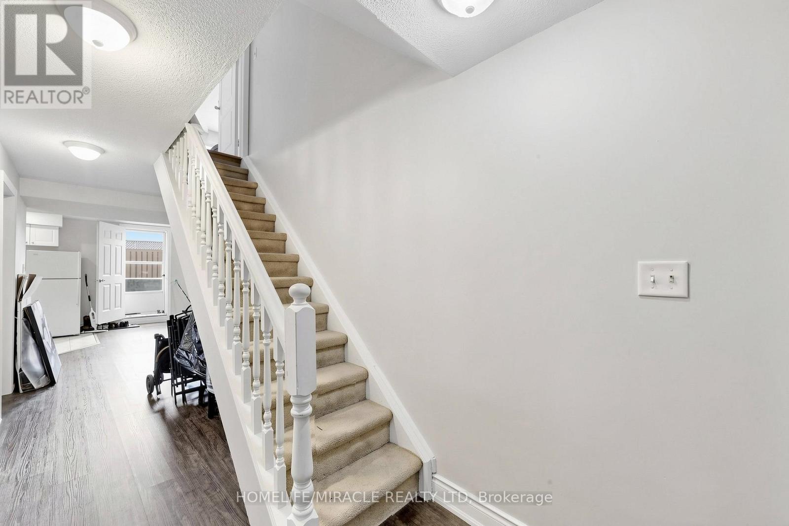 361 Brisdale Drive NW, Brampton, Ontario  L7A 3M6 - Photo 26 - W13017258