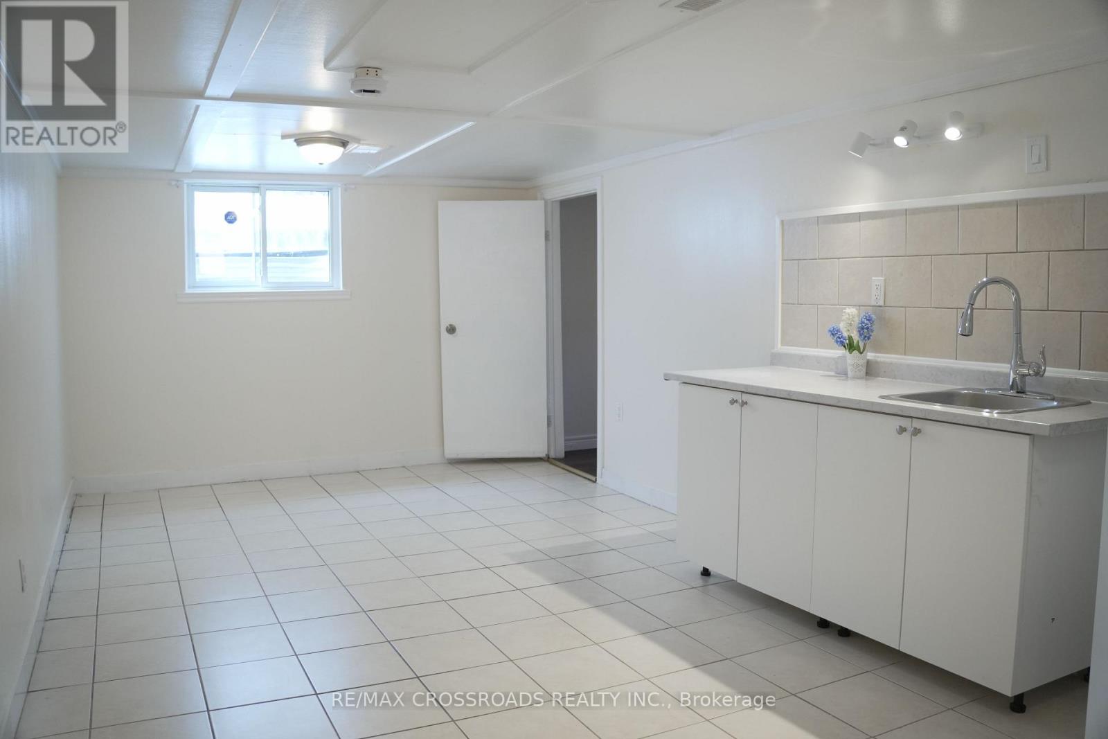 30 Hearst Circle, Toronto, Ontario  M6M 2T7 - Photo 19 - W13024378