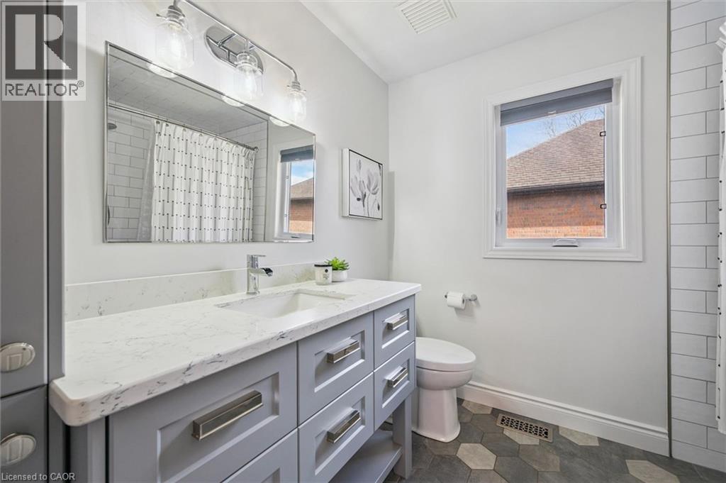 245 Shagbark Court, Waterloo, Ontario  N2K 3H9 - Photo 27 - 40820189