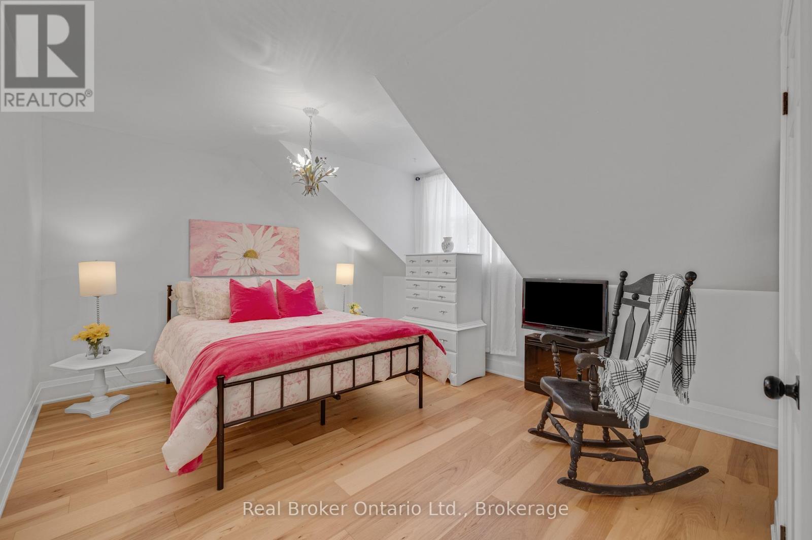 501 Concession 2 Road S, Haldimand, Ontario  N0A 1C0 - Photo 21 - X12909652