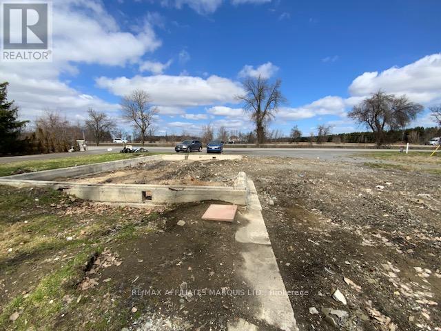 20918 South Service Road, South Glengarry, Ontario  K0C 1N0 - Photo 3 - X12775640