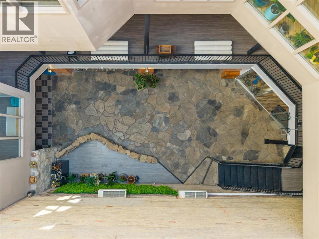 148 Front Street North Unit# Lower, Sarnia, Ontario  N7T 5S3 - Photo 33 - 26008761