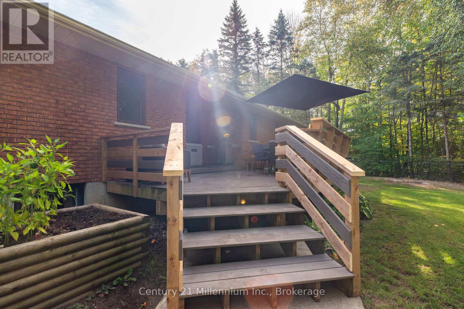 34 Southampton Parkway, South Bruce Peninsula, Ontario  N0H 2G0 - Photo 2 - X13024950