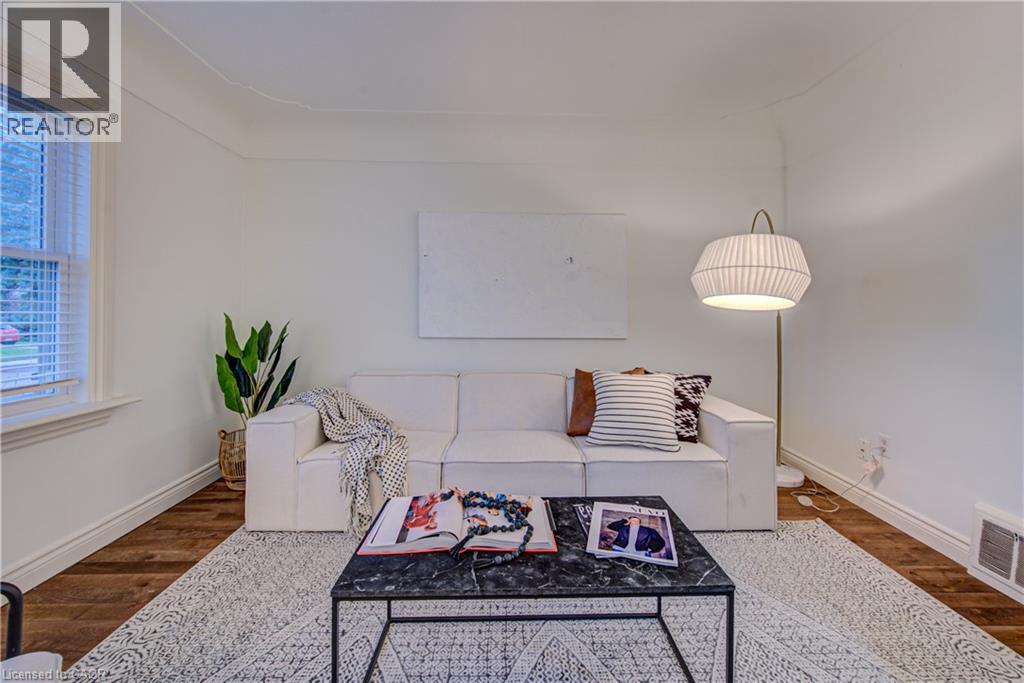 166 Bond Street N, Hamilton, Ontario  L8S 3W6 - Photo 5 - 40822604