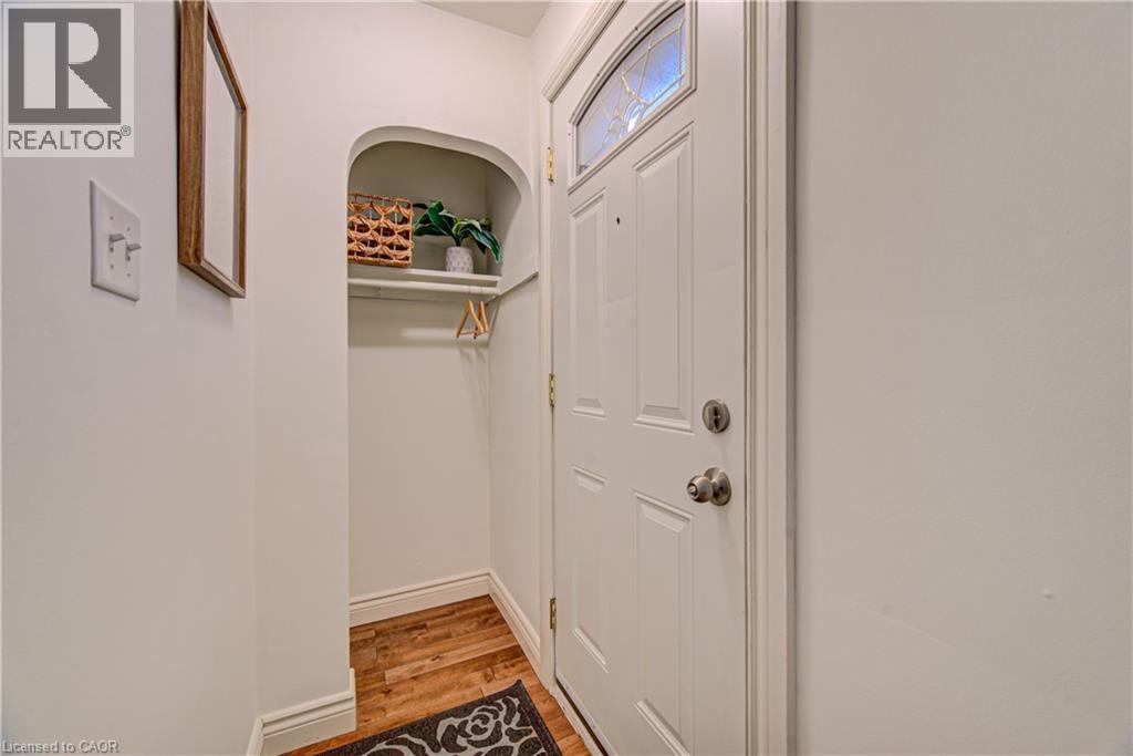 166 Bond Street N, Hamilton, Ontario  L8S 3W6 - Photo 3 - 40822604