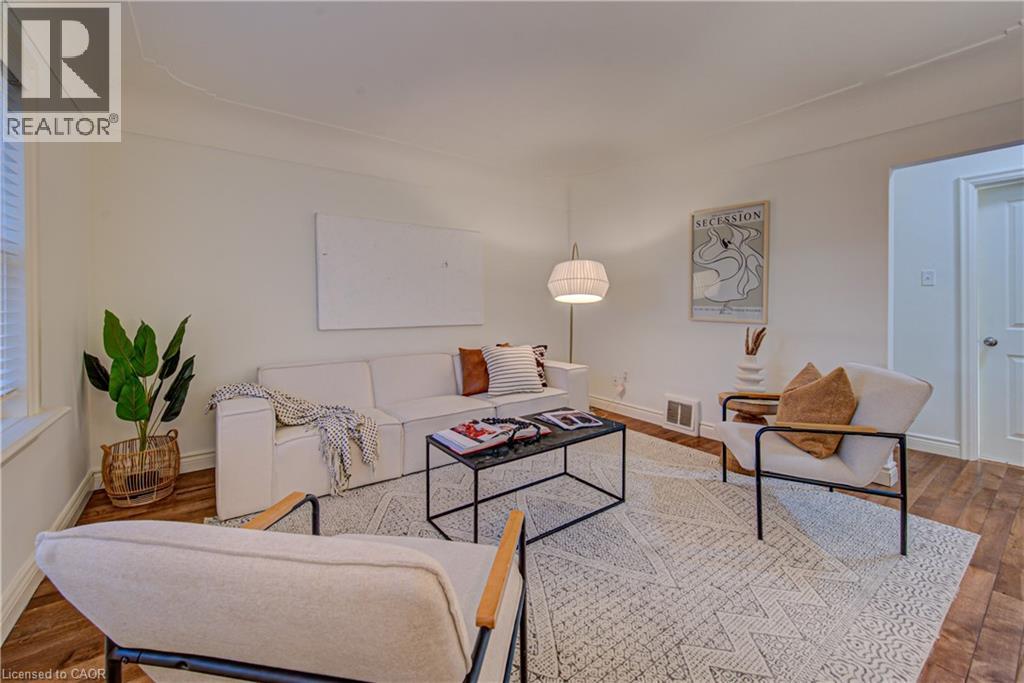 166 Bond Street N, Hamilton, Ontario  L8S 3W6 - Photo 4 - 40822604