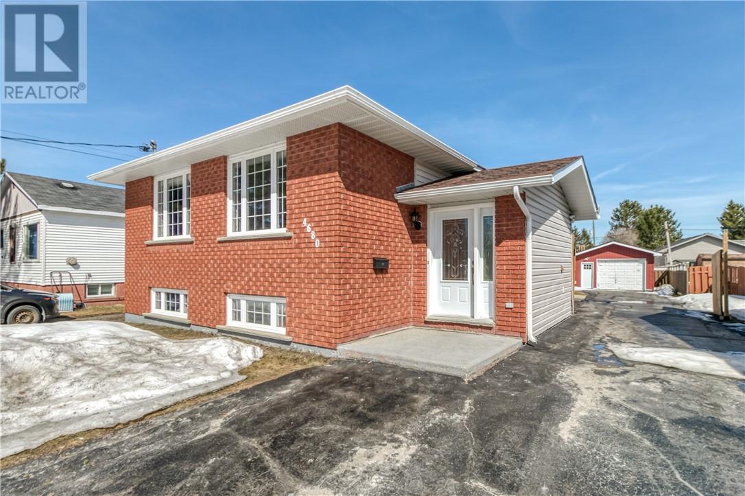 4680 Frontenac Crescent, Val Therese, Ontario
