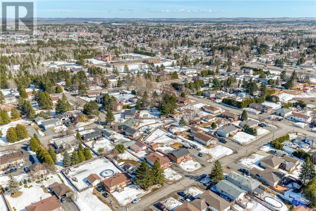 4680 Frontenac Crescent, Val Therese, Ontario  P3P 1S3 - Photo 39 - 2127187