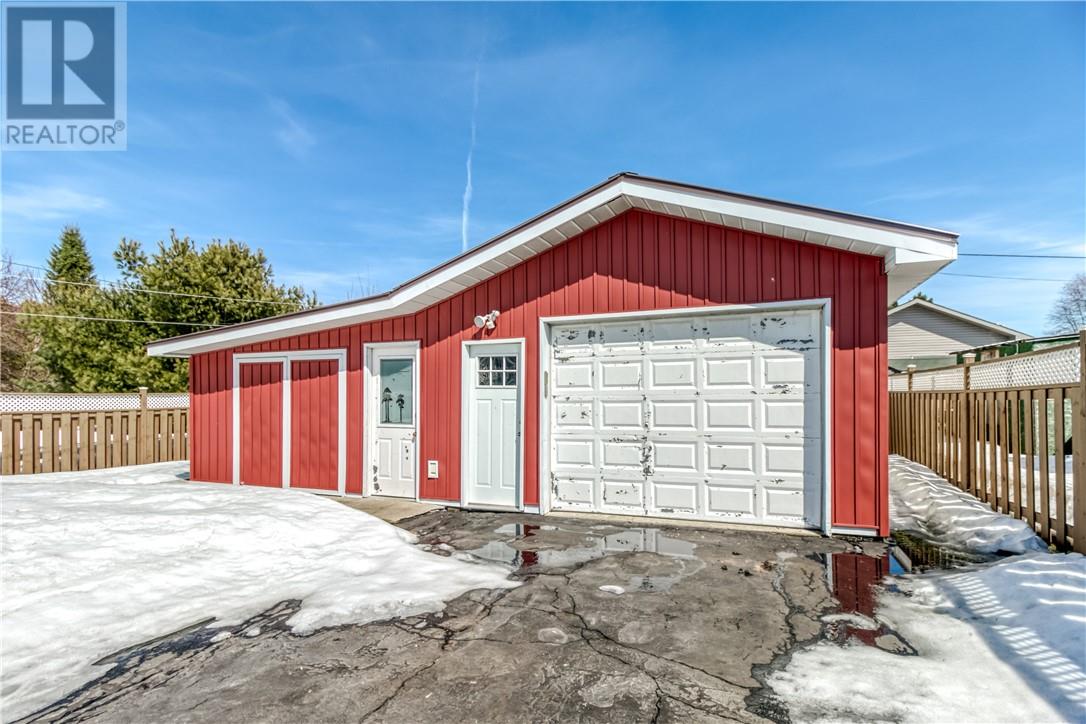 4680 Frontenac Crescent, Val Therese, Ontario  P3P 1S3 - Photo 30 - 2127180