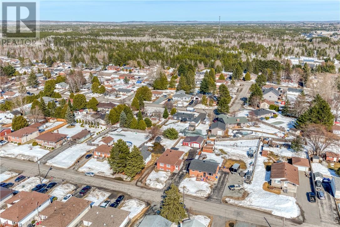 4680 Frontenac Crescent, Val Therese, Ontario  P3P 1S3 - Photo 39 - 2127180