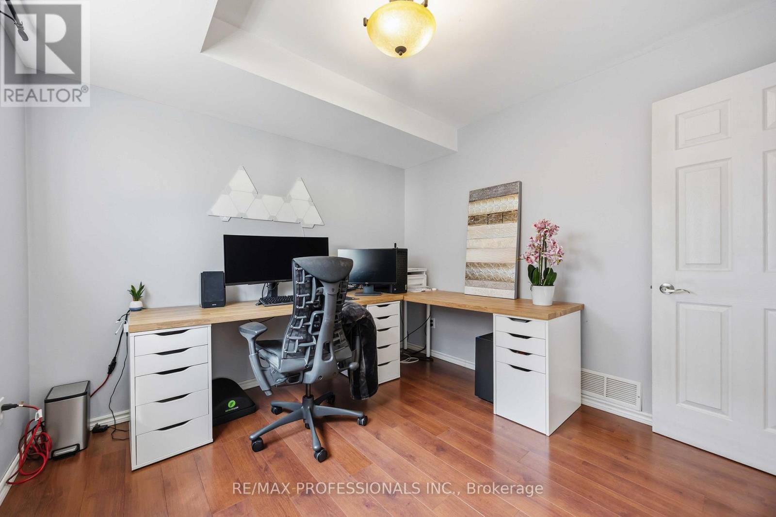 812 Danbury Crescent, Sarnia, Ontario  N7S 4L8 - Photo 30 - X13003432