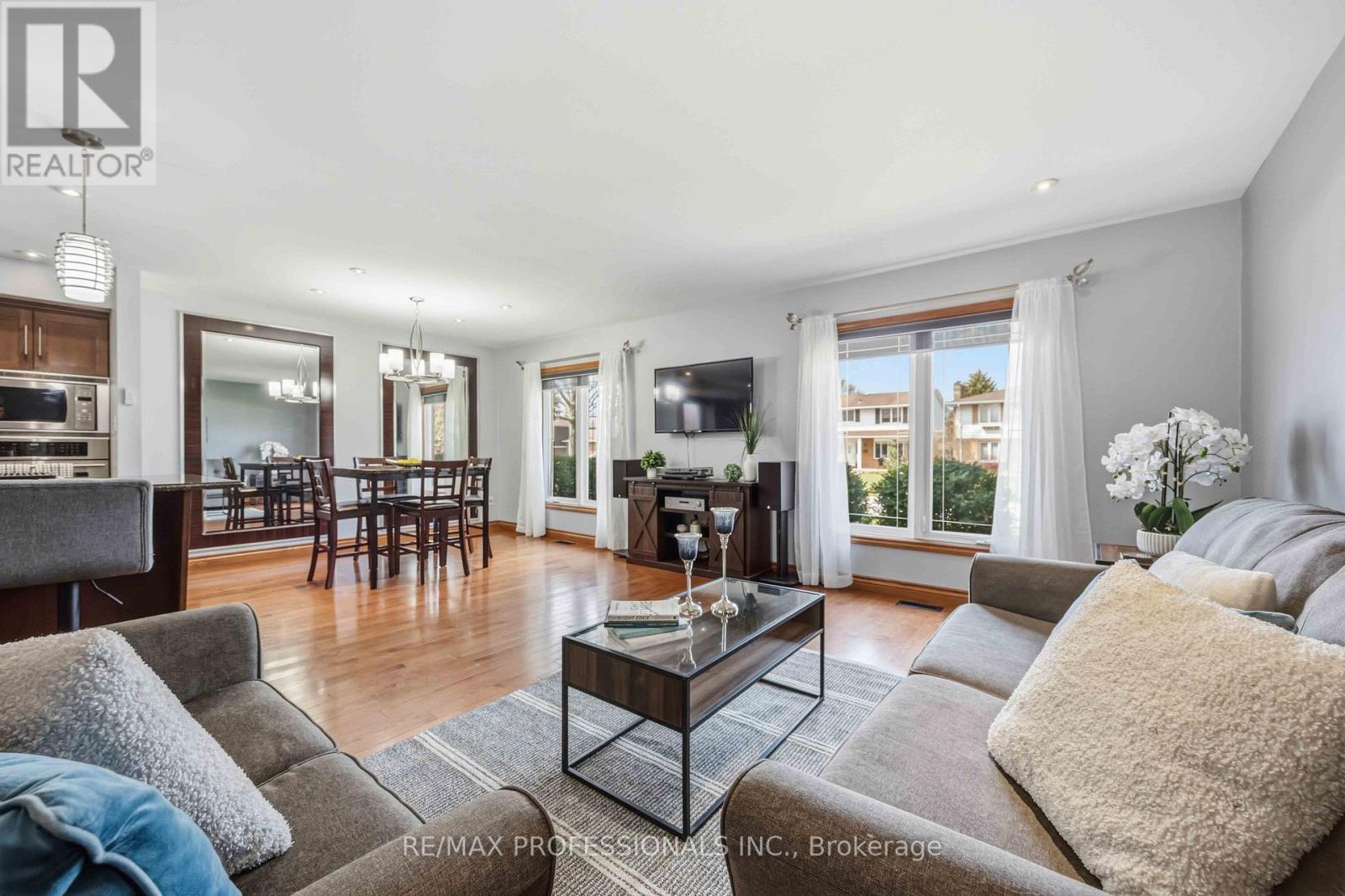 812 Danbury Crescent, Sarnia, Ontario  N7S 4L8 - Photo 4 - X13003432