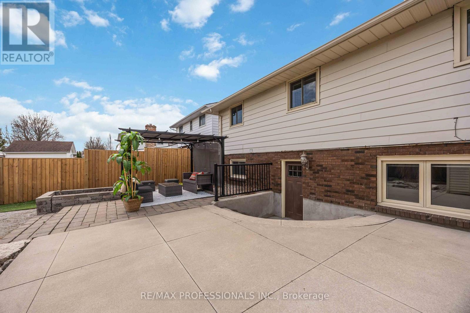 812 Danbury Crescent, Sarnia, Ontario  N7S 4L8 - Photo 48 - X13003432