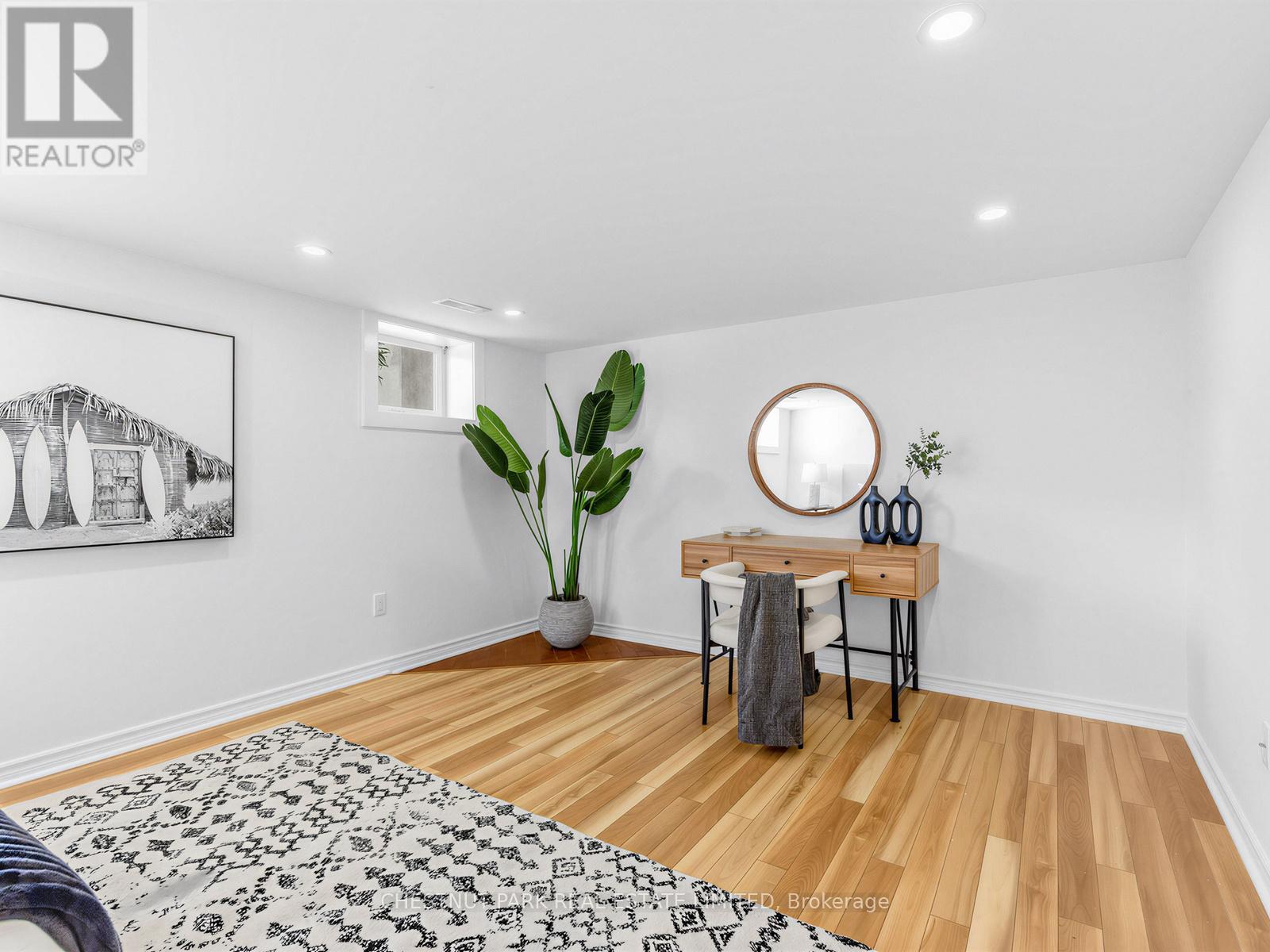 27 Amherst Avenue, Toronto, Ontario  M6E 1Z2 - Photo 21 - C13024906