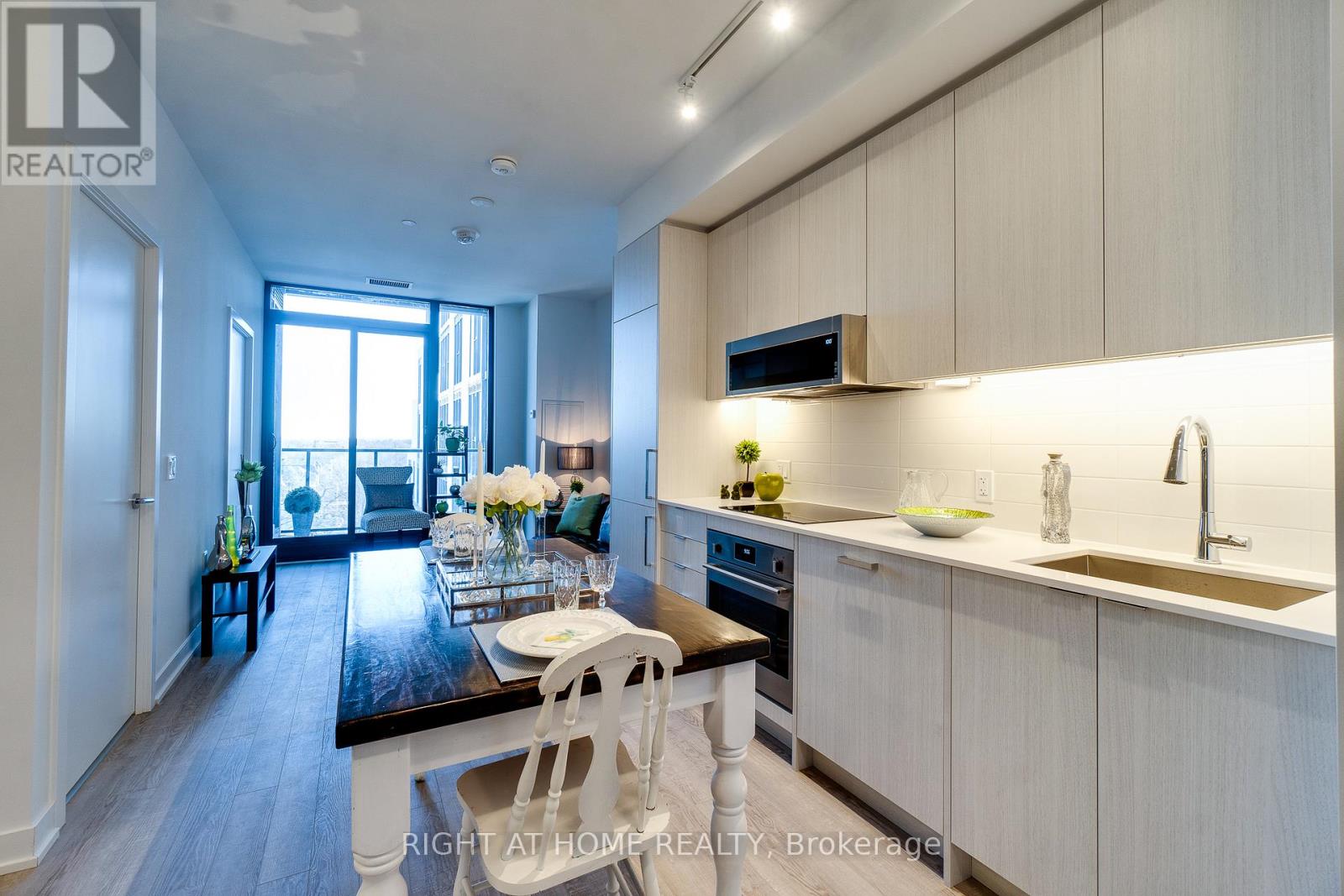 724 - 250 Lawrence Avenue W, Toronto, Ontario  M5M 1B1 - Photo 16 - C13024938