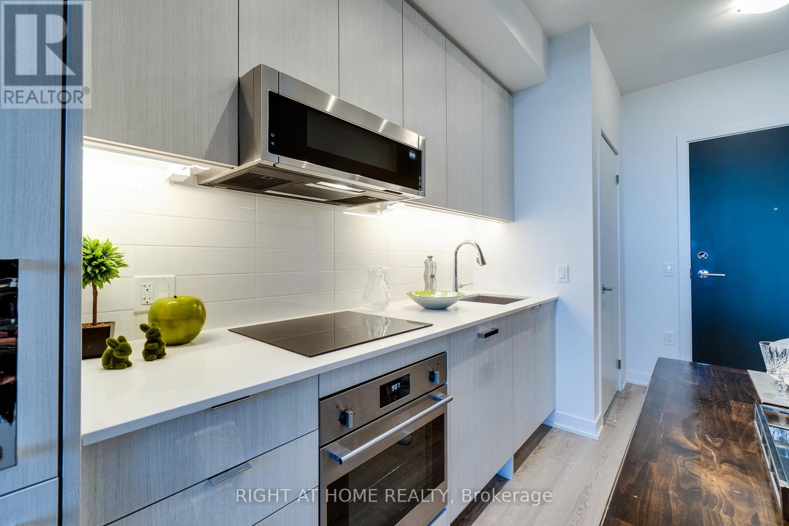 724 - 250 Lawrence Avenue W, Toronto, Ontario  M5M 1B1 - Photo 19 - C13024938