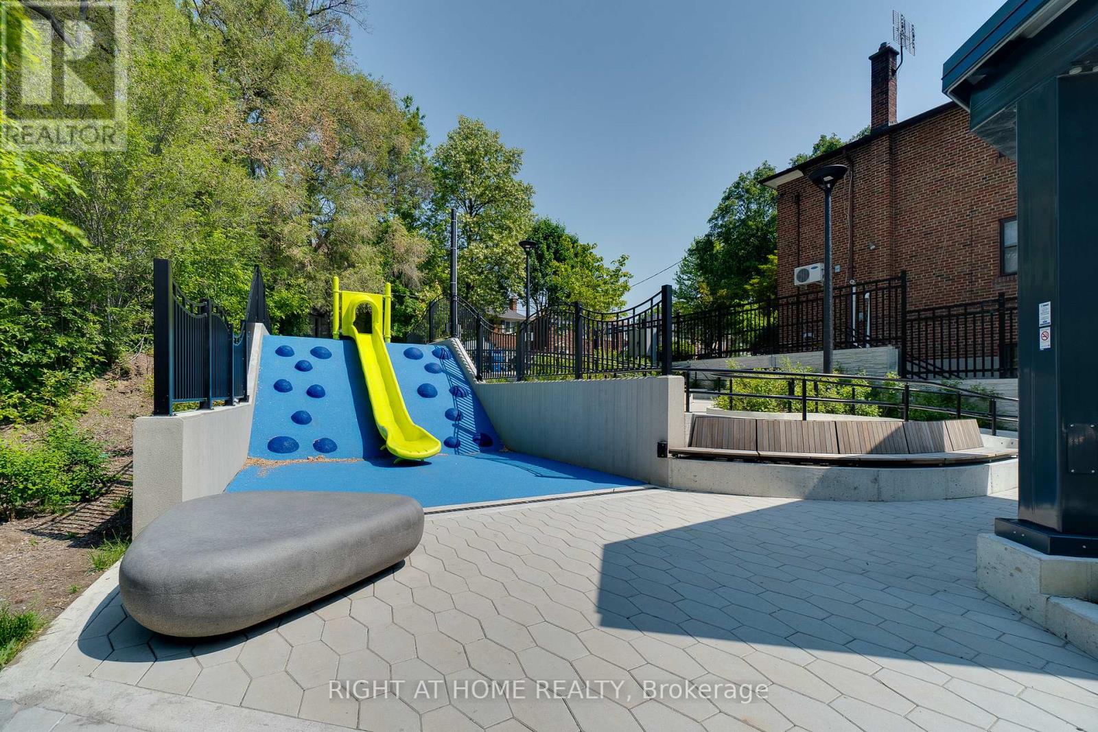 724 - 250 Lawrence Avenue W, Toronto, Ontario  M5M 1B1 - Photo 36 - C13024938