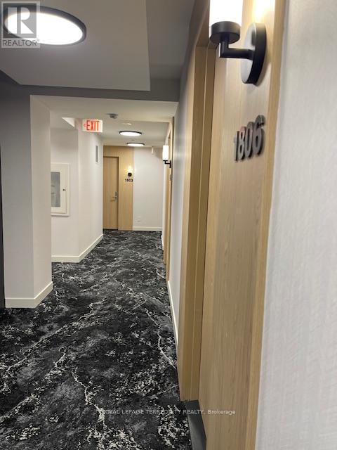 1806 - 28 Ted Rogers Way, Toronto, Ontario  M4Y 2J4 - Photo 2 - C13024960