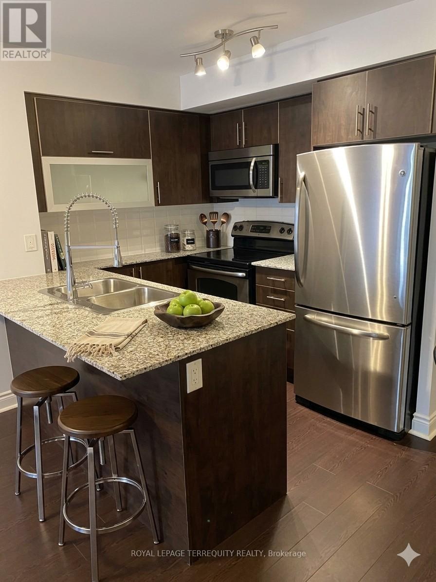 1806 - 28 Ted Rogers Way, Toronto, Ontario  M4Y 2J4 - Photo 5 - C13024960