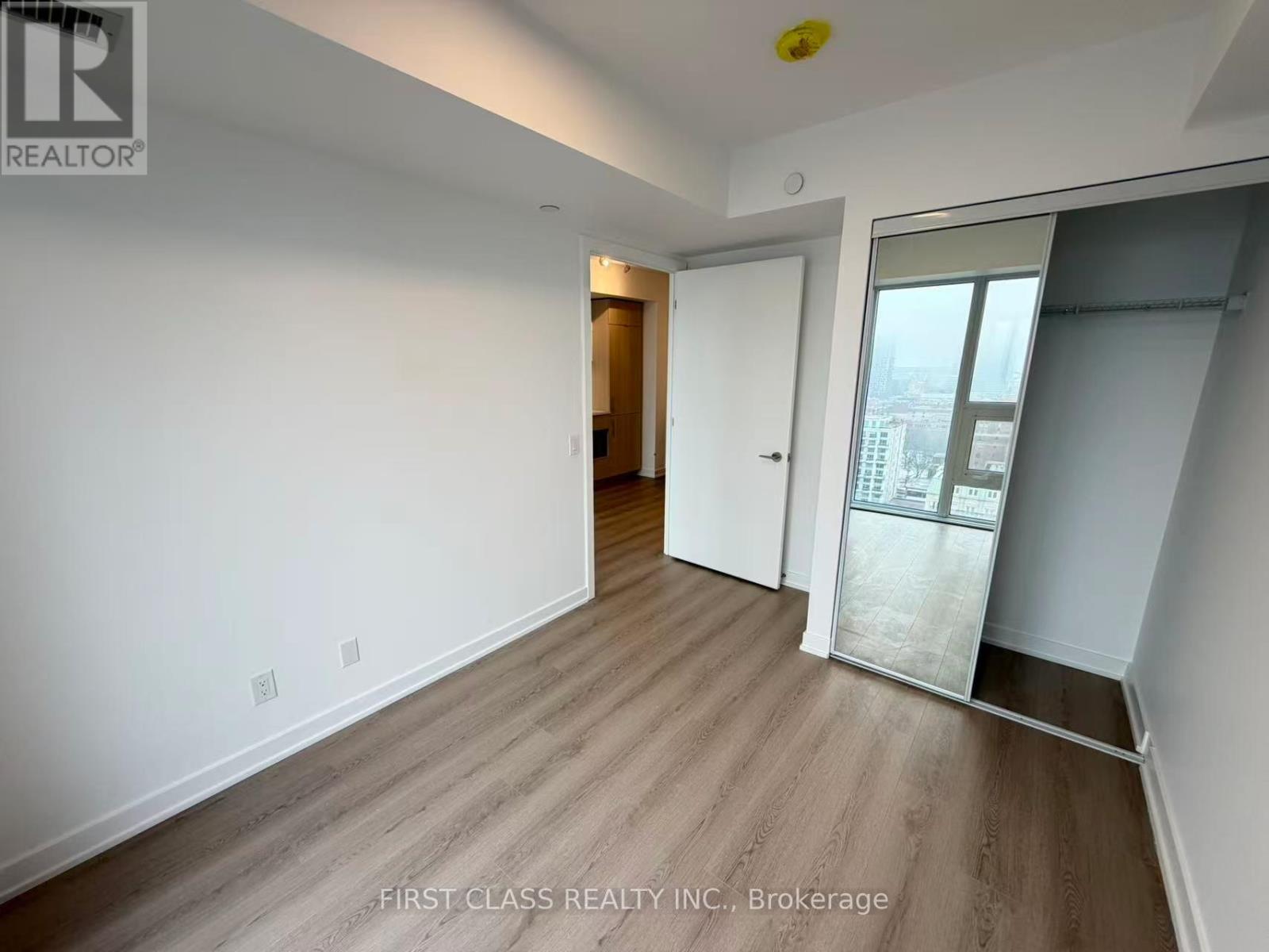 2209 - 100 Queen Street E, Toronto, Ontario  M5C 0B5 - Photo 5 - C13025022