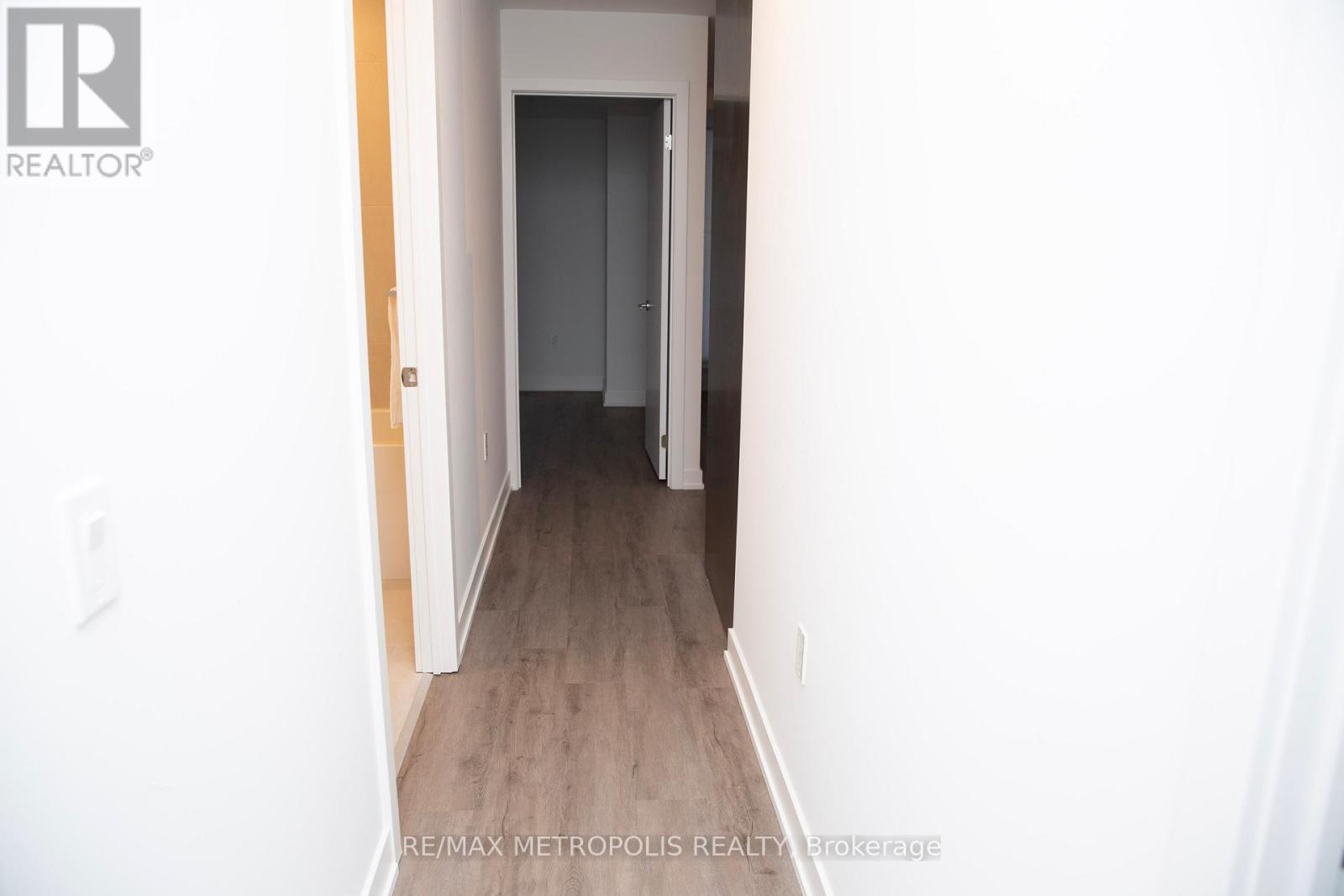 1309 - 1606 Charles Street, Whitby, Ontario  L1N 1B9 - Photo 12 - E13024908