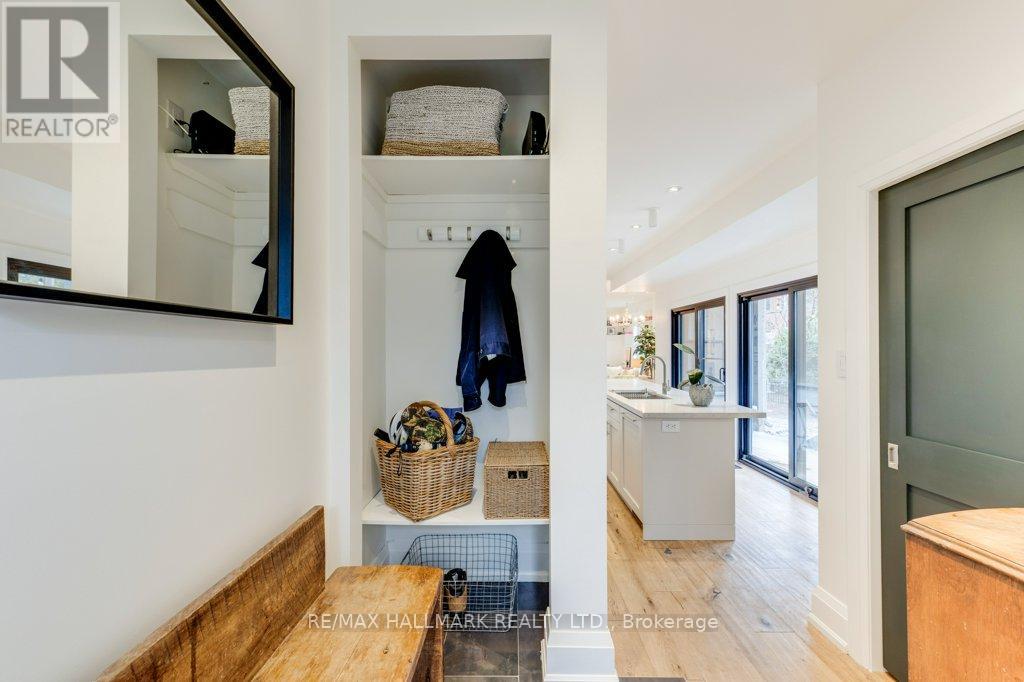 235 Boulton Avenue, Toronto, Ontario  M4M 2J8 - Photo 15 - E13024916