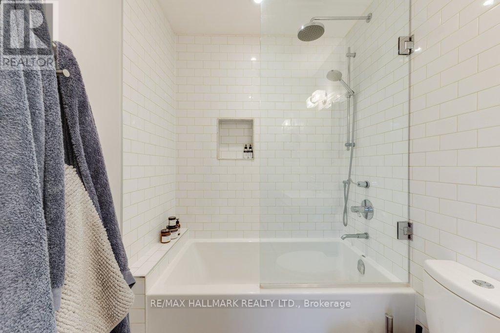 235 Boulton Avenue, Toronto, Ontario  M4M 2J8 - Photo 26 - E13024916