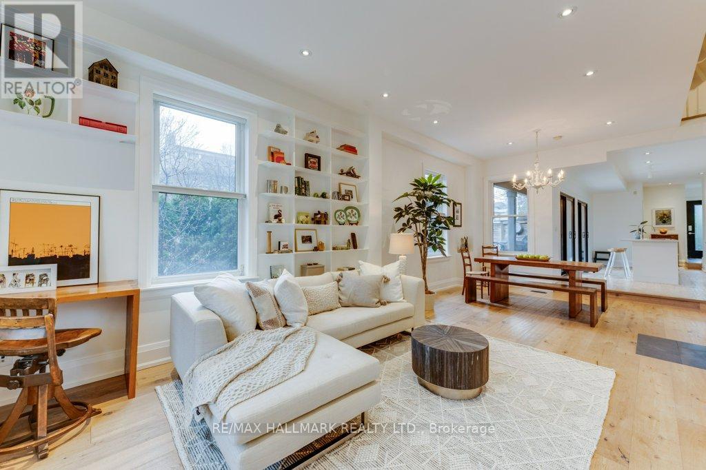 235 Boulton Avenue, Toronto, Ontario  M4M 2J8 - Photo 3 - E13024916