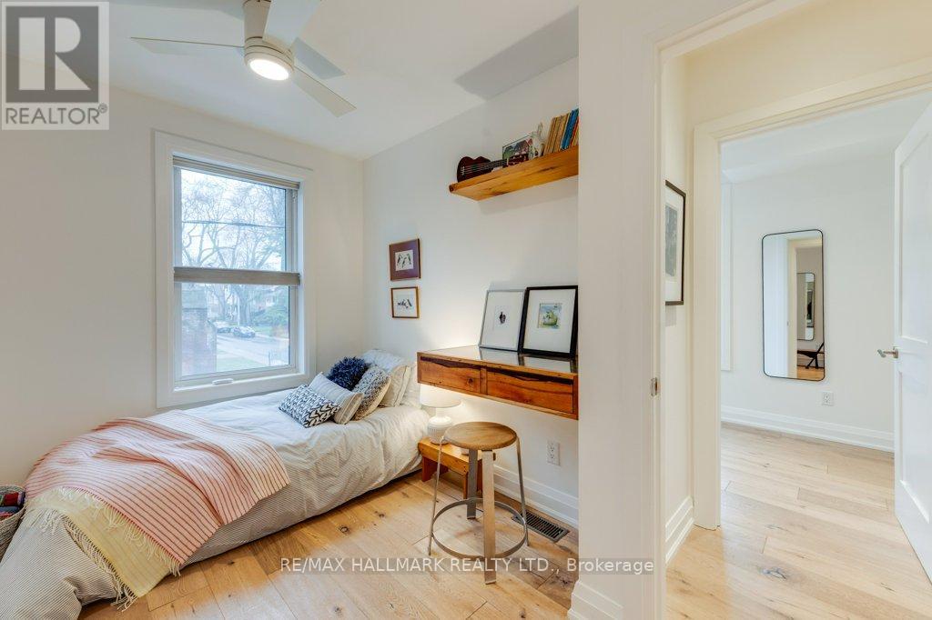 235 Boulton Avenue, Toronto, Ontario  M4M 2J8 - Photo 33 - E13024916